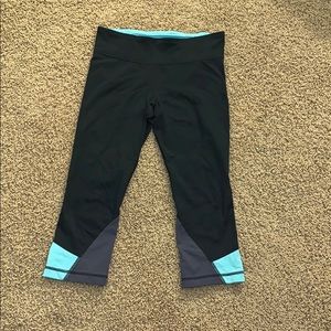 Under Armour capris